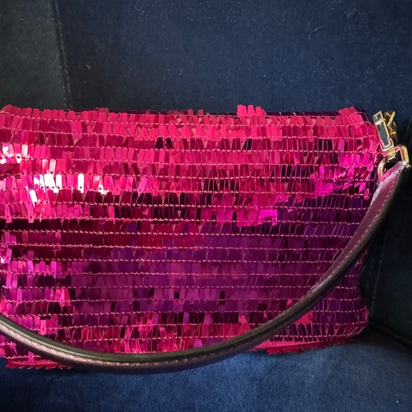 NWT: Stunning Gedebe Luxury Leather baguette - Picture 3 of 13